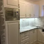 Rozsa Nyaralohaz بيت للعطل Balatonboglár