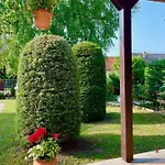 Rozsa Nyaralohaz Balatonboglár