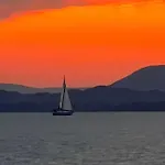 Rozsa Nyaralohaz بيت للعطل Balatonboglár