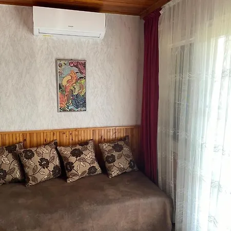 Holiday home Rozsa Nyaralohaz Balatonboglar