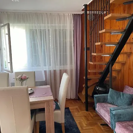 Holiday home Rozsa Nyaralohaz