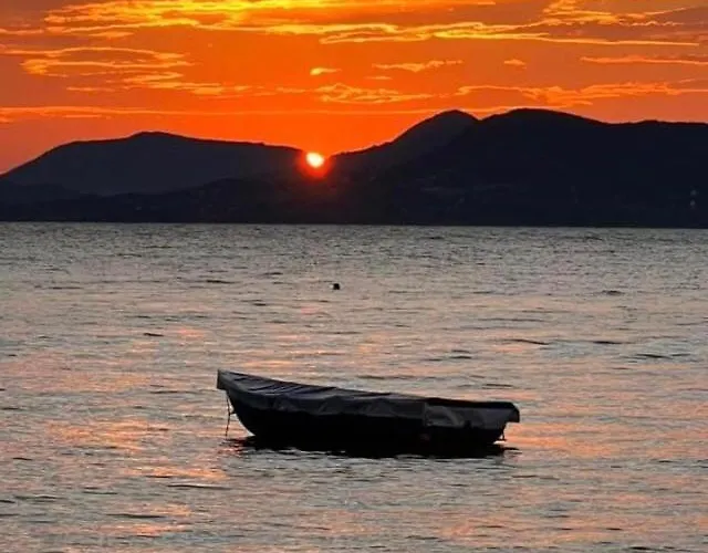 Vakantiehuis Rozsa Nyaralohaz *