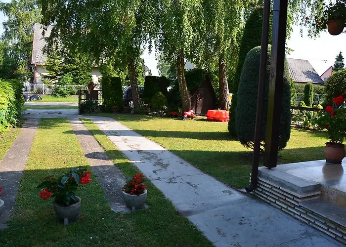 Feriehus Rozsa Nyaralohaz *
