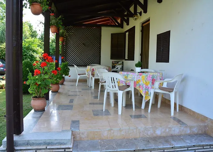 Rozsa Nyaralohaz Balatonboglár