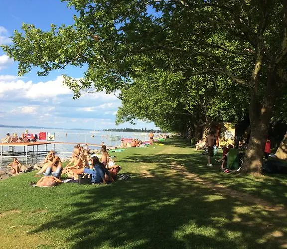 Rozsa Nyaralohaz Feriehus *